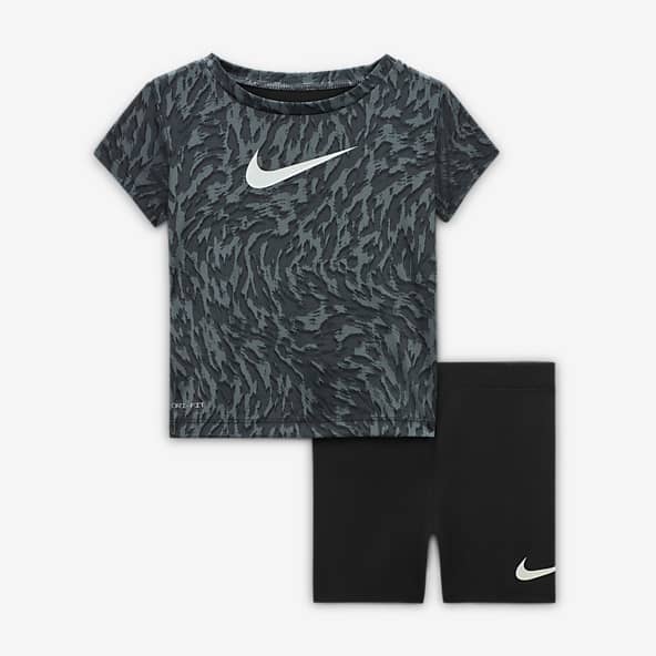 Nike sets on sale shop